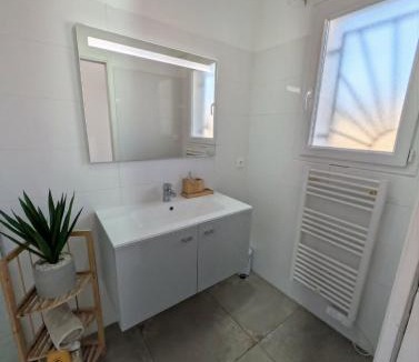 Ouveillan Villa | Jolie maison de village 2 chambres