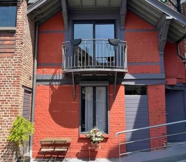 La Madeleine Apartment | Jolie maison en duplex avec balcon à La Madeleine