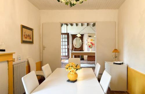 La Lande-sur-Eure House | Jolie maison de campagne jardin barbecue billard