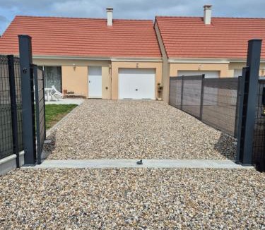 Acquigny House | Jolie maison , jardin privé , classée 3 étoiles