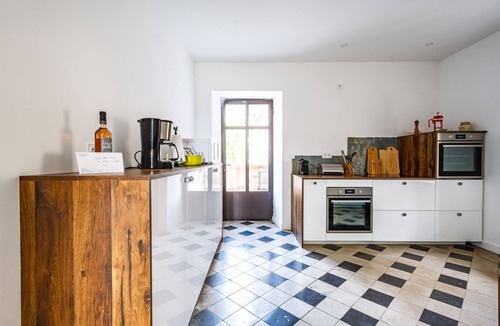 Sauzet House | Jolie masdame - Sauzet