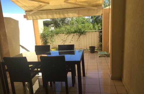 L'Ile-Rousse Apartment | Jolie T2 Avec Terrasse