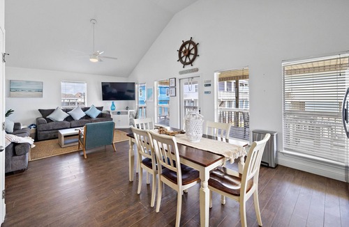 San Luis House | Jolly Roger|BeachBox|Close Beach Access/Firepit!