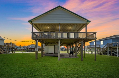 San Luis House | Jolly Roger|BeachBox|Close Beach Access/Firepit!