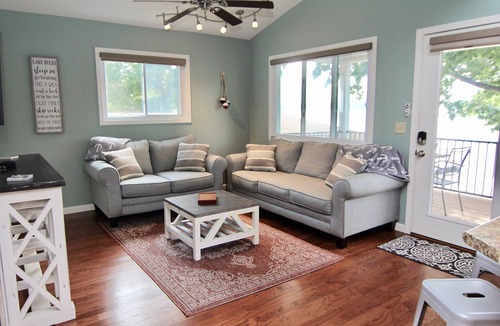 Rocky Mount House | JOMO - Unit 3 TriTerrace *Relax Lakefront *Enjoy Fam