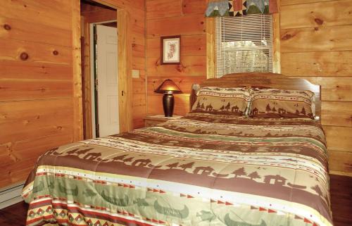 Cosby Ski Chalet | Jon's Pond on Cosby Creek