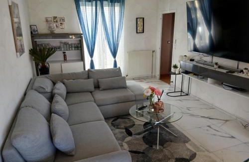 Mulsanne House | JonathanFlore