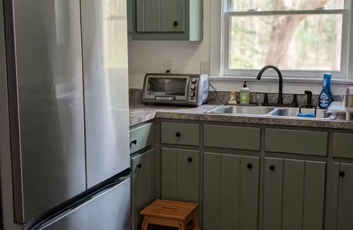 Powhatan Apartment | Jones Creek Hideaway - 5 minutes from Fine Creek