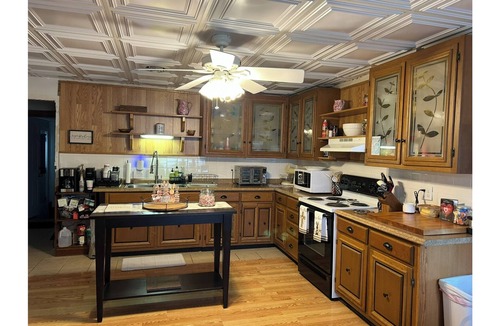 Elizabethtown House | Jones River House
