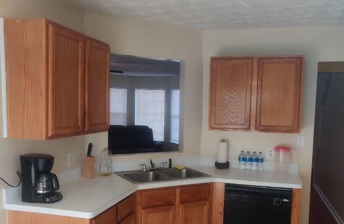 Irondale House | Jonesboro Private Rooms