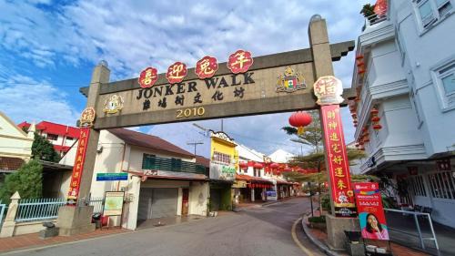 Tiga Apartment | Jonker Sayang Residence