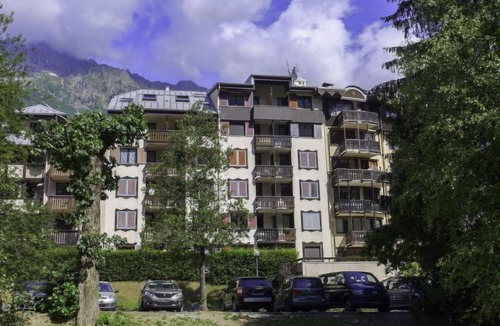 Chamonix City Centre Apartment | Jonquilles by Interhome