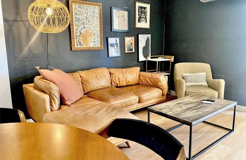 East MLK House | Joplin House ° Group Stay for Spring