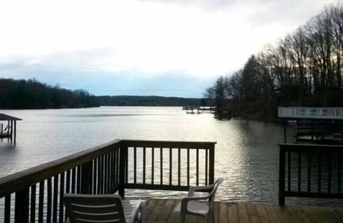 North Shore House | Jordan's Chalet - Wifi, A-Frame Chalet, Great View.
