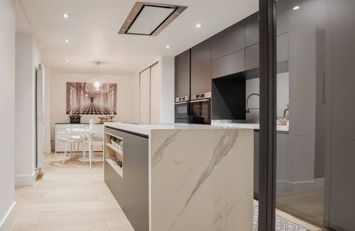 Milla de Oro Apartment | JORGE JUAN I