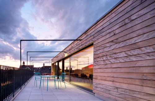 Langstrasse House | Josephine's Guesthouse - WOMEN ONLY with rooftop and community area