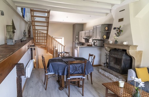 Asquins House | Josette Cottage