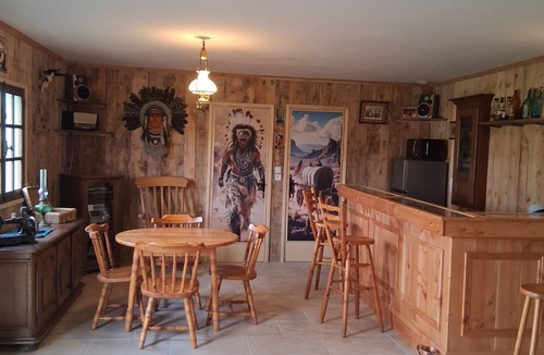 Saint-Symphorien Cabin | Josey Wood Ranch unusual accommodation A unique western experience