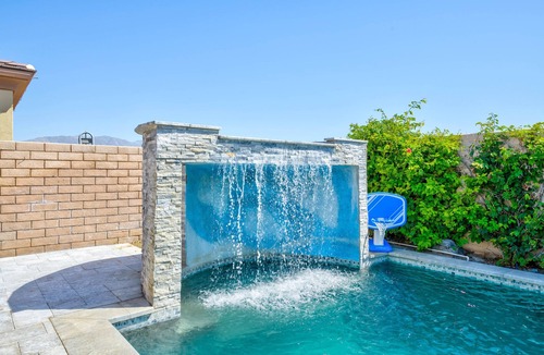 Terra Lago House | Joshua Tree Escape: Pool Spa BBQ & Sleeps 12!