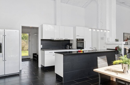 Hoensinge House | "Josina" - 675m from the sea by Interhome