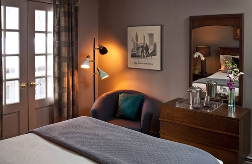 Hyde Park Bed & Breakfast | Journey Inn Bed & Breakfast