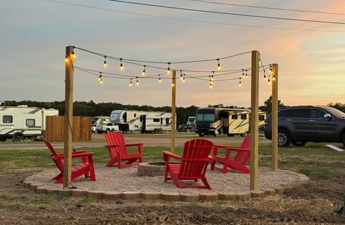 Copperas Cove House | Joy Drive In Movie & RV Resort - The Tracer - Joy Drive In Movie & RV Resort - Tracer!