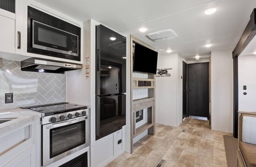 Copperas Cove House | Joy Drive In Movie & RV Resort - Puma - Joy Drive In Movie & RV Resort - Puma