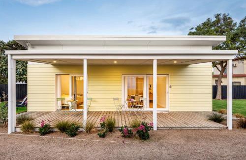 Tootgarook House | Joy's Folly