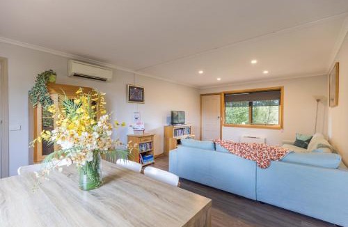 Romsey House | JoY's Guesthouse