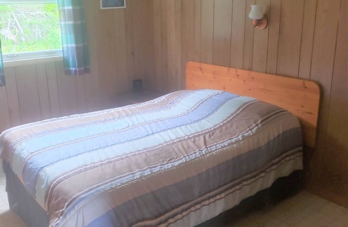 St. Peters Hotel | Joyce's Motel & Cottages