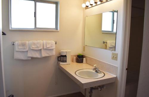 Soda Springs Hotel | JR Inn