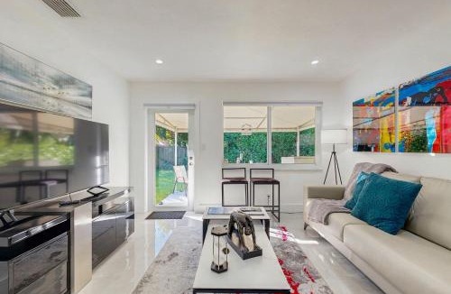Wilton Manors House | JS & JS 2040 LLC