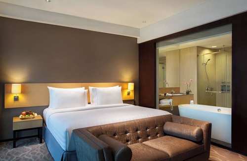 Kuningan Hotel | JS Luwansa Hotel and Convention Center