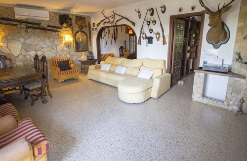 Sils Villa | Juan Pedro Lloret 561.456 Villa Natura