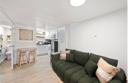 Juanita Apartment | Juanita Bay Cottages B2