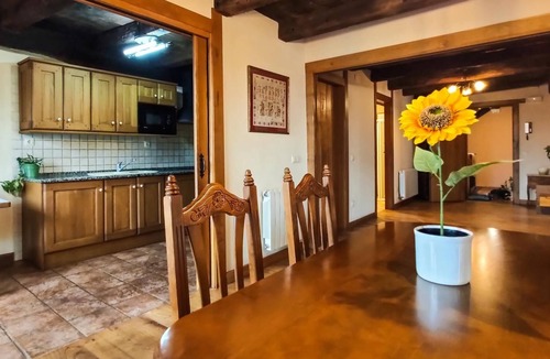 Larraun House | Juansarenea -Suzar: Spacious, cozy house with views in Navarre
