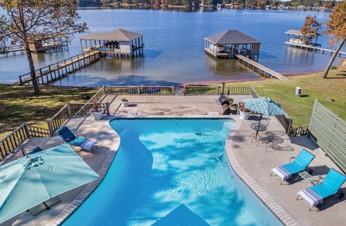 Dogwood House | Jubenvilla at the Lake-5BD & 6BA