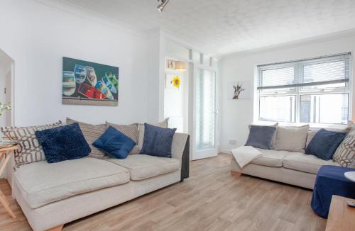 Dawlish House | Jubilee Cottage