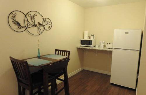 Conception Bay South Bed & Breakfast | Jubilee Ocean Front