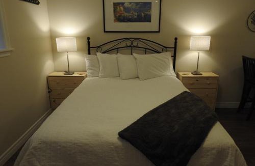 Conception Bay South Bed & Breakfast | Jubilee Ocean Front