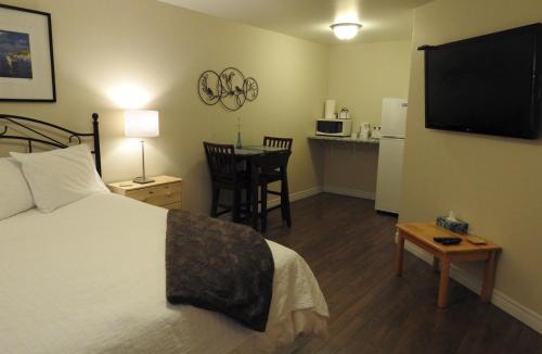 Conception Bay South Bed & Breakfast | Jubilee Ocean Front