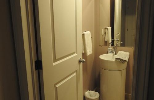 Conception Bay South Bed & Breakfast | Jubilee Ocean Front