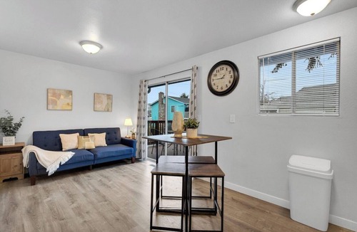 Judkins Park Apartment | Judkins Upper Suite Near Downtown & Light Rail