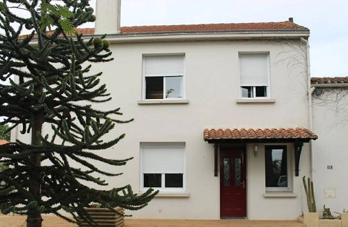 Saint-Georges-de-Montaigu Hotel | "Jules" family room for 4 people