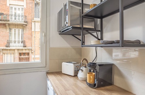 Hincmar Apartment | Julia Home, Centre Reims Avec Parking