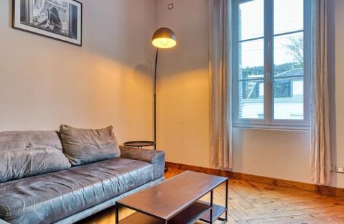 Grand-Couronne Apartment | Julie beau F6 rénové terrasse parking Rouen