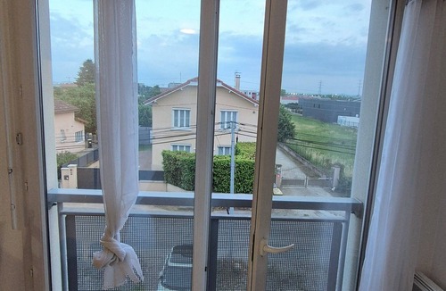 Bron Apartment | Julie's studio