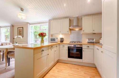 Churchill House | Juliet Lodge