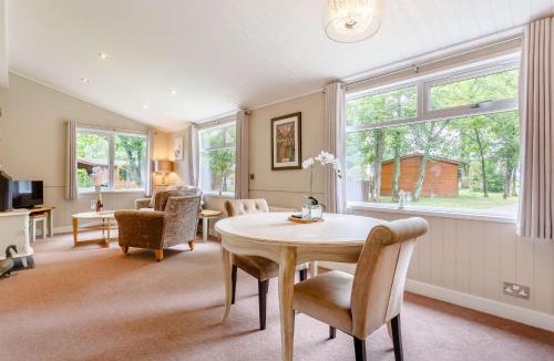 Churchill House | Juliet Lodge