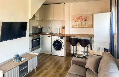 Grantham House | Julius-Den